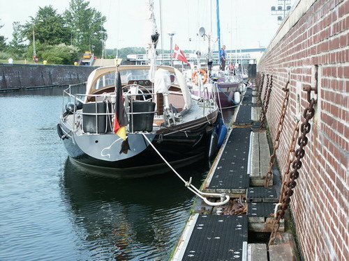 Schleuse Holtenau